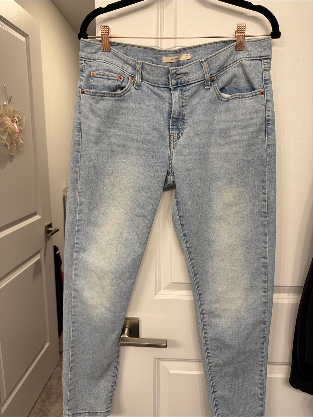 Light Wash Boyfriend Jeans for Women - Casual Relaxed Fit